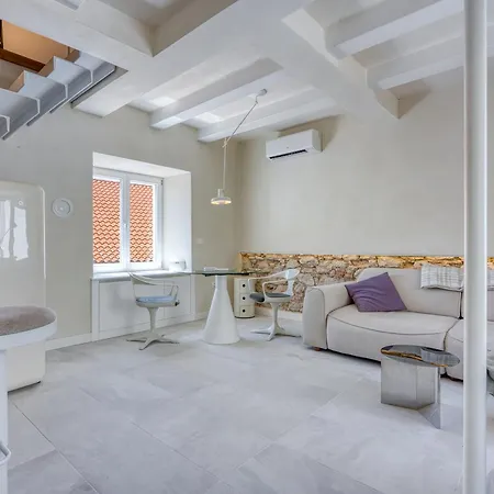 1br Star Wars Inspired Duplex Loft /w Sea View - Happy Apartment *