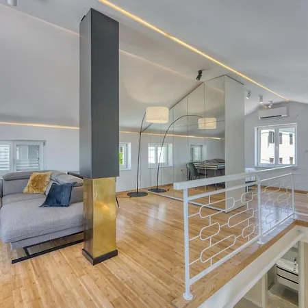 1br Star Wars Inspired Duplex Loft /w Sea View - Happy